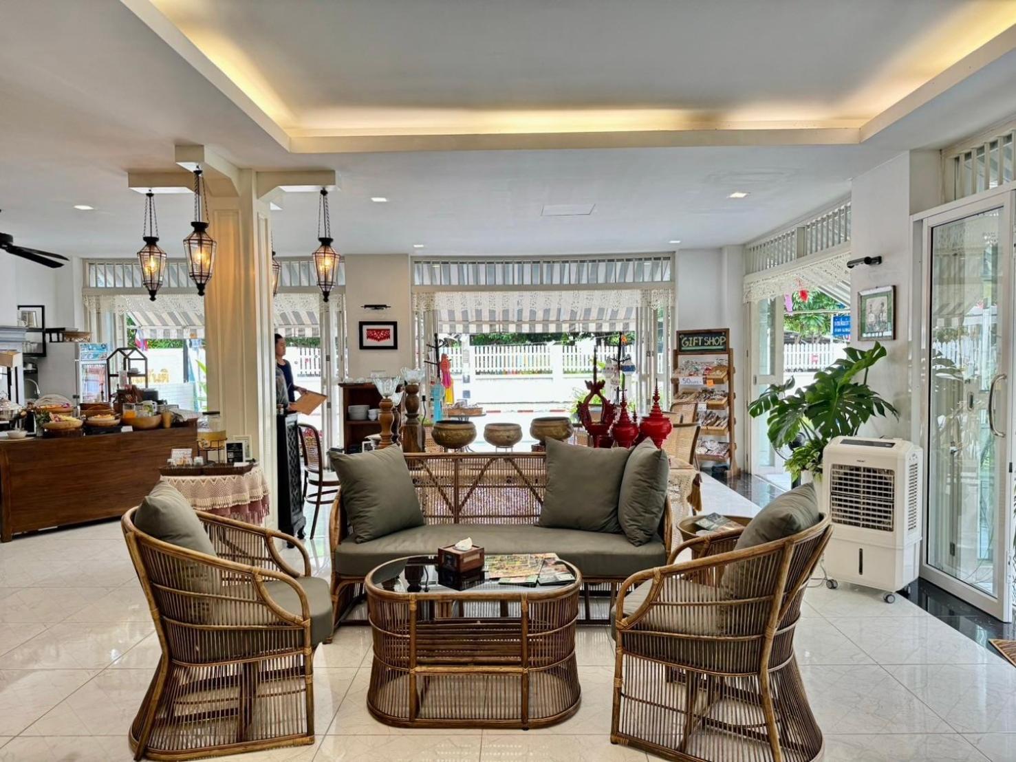 Wua Lai Boutique Hotel Чиангмай Экстерьер фото