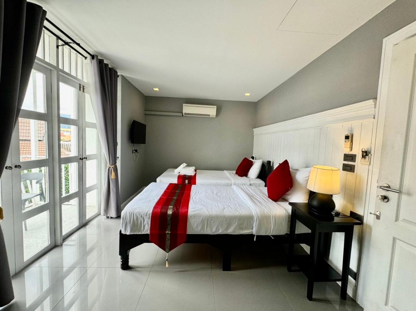 Wua Lai Boutique Hotel Чиангмай Экстерьер фото